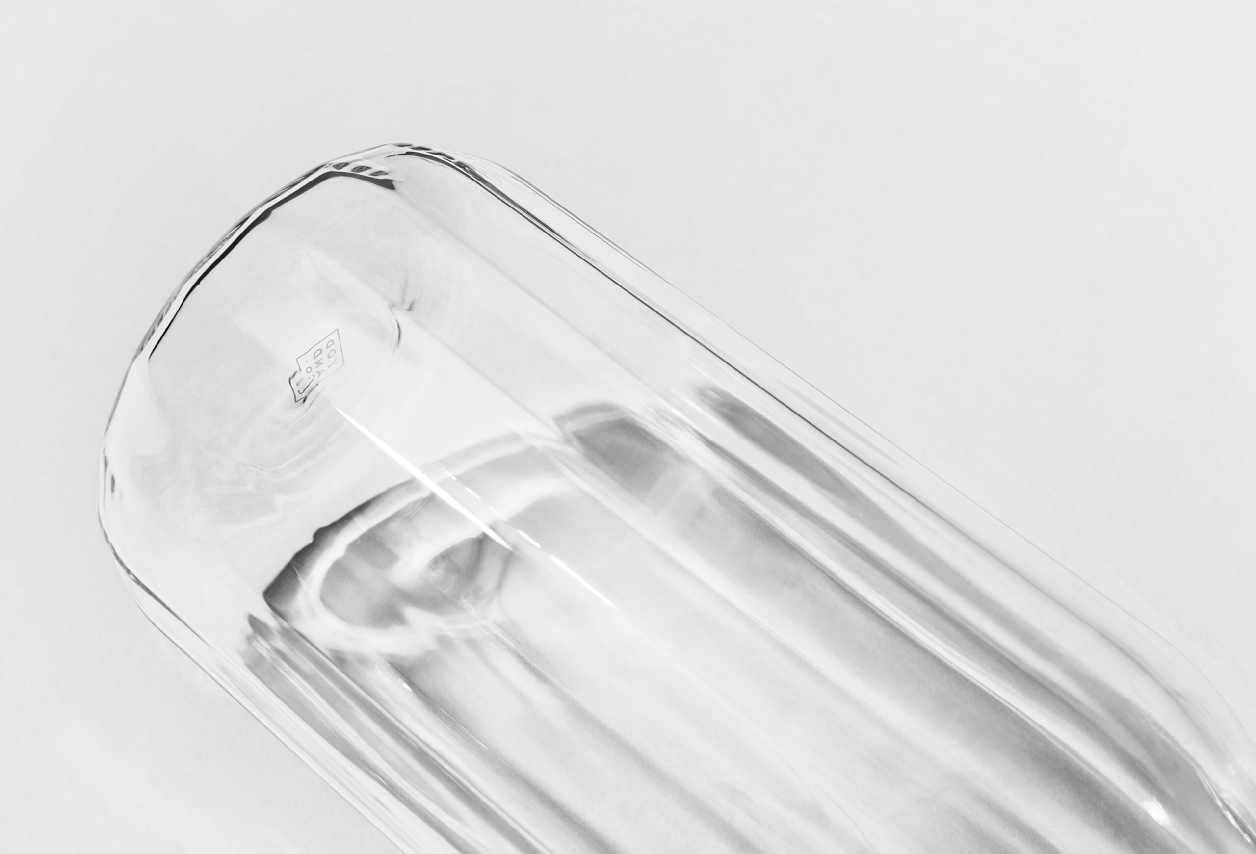 Felicity_McCabe_Feature_Blond_Product-Design_YodCo_Rivington-Glassware_Carafe-Detail
