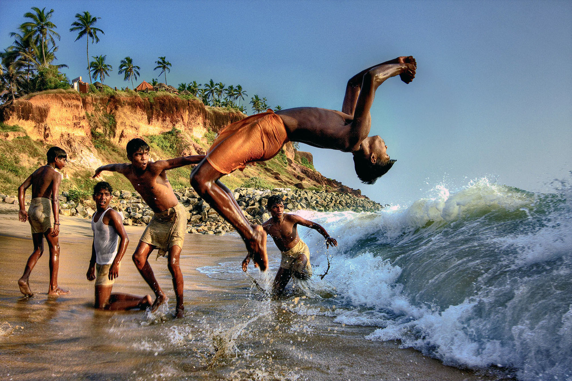 WREN-DOUGIE-WALLACE-Redone kerala cliff jump best copy