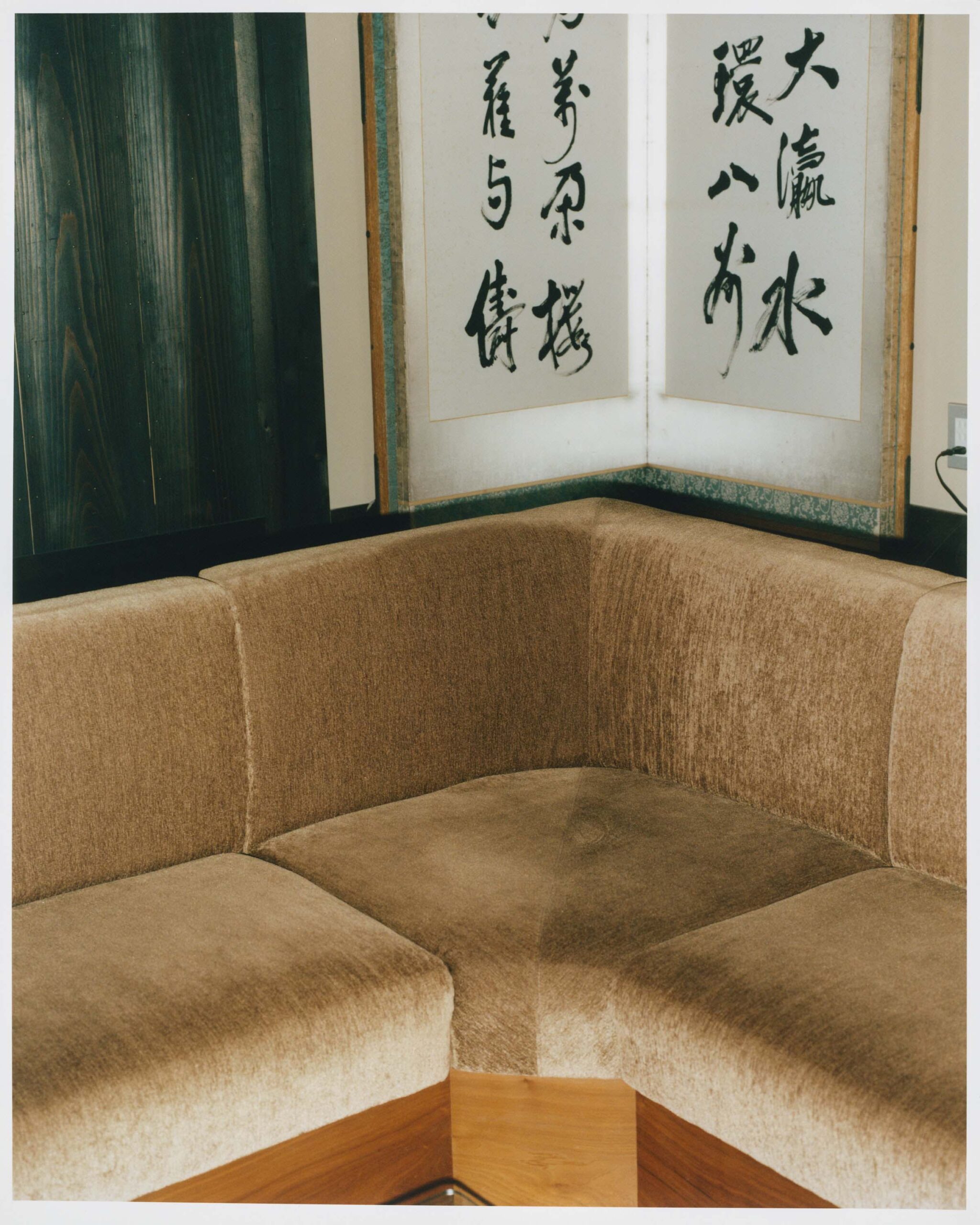 WREN-Luke_Evans_Japan_9