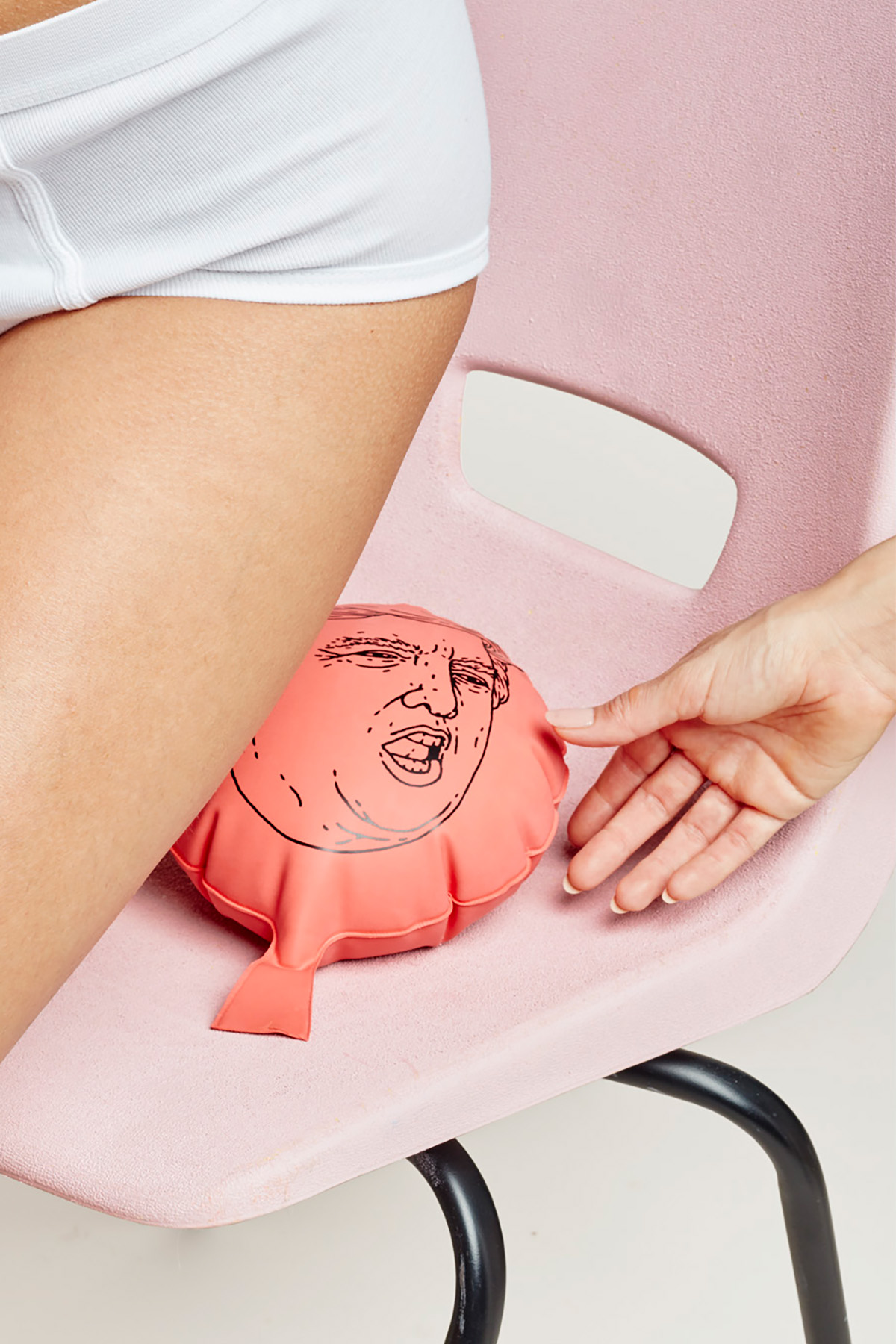 WREN-LUKE_STEPHENSON-trump-cushion-2