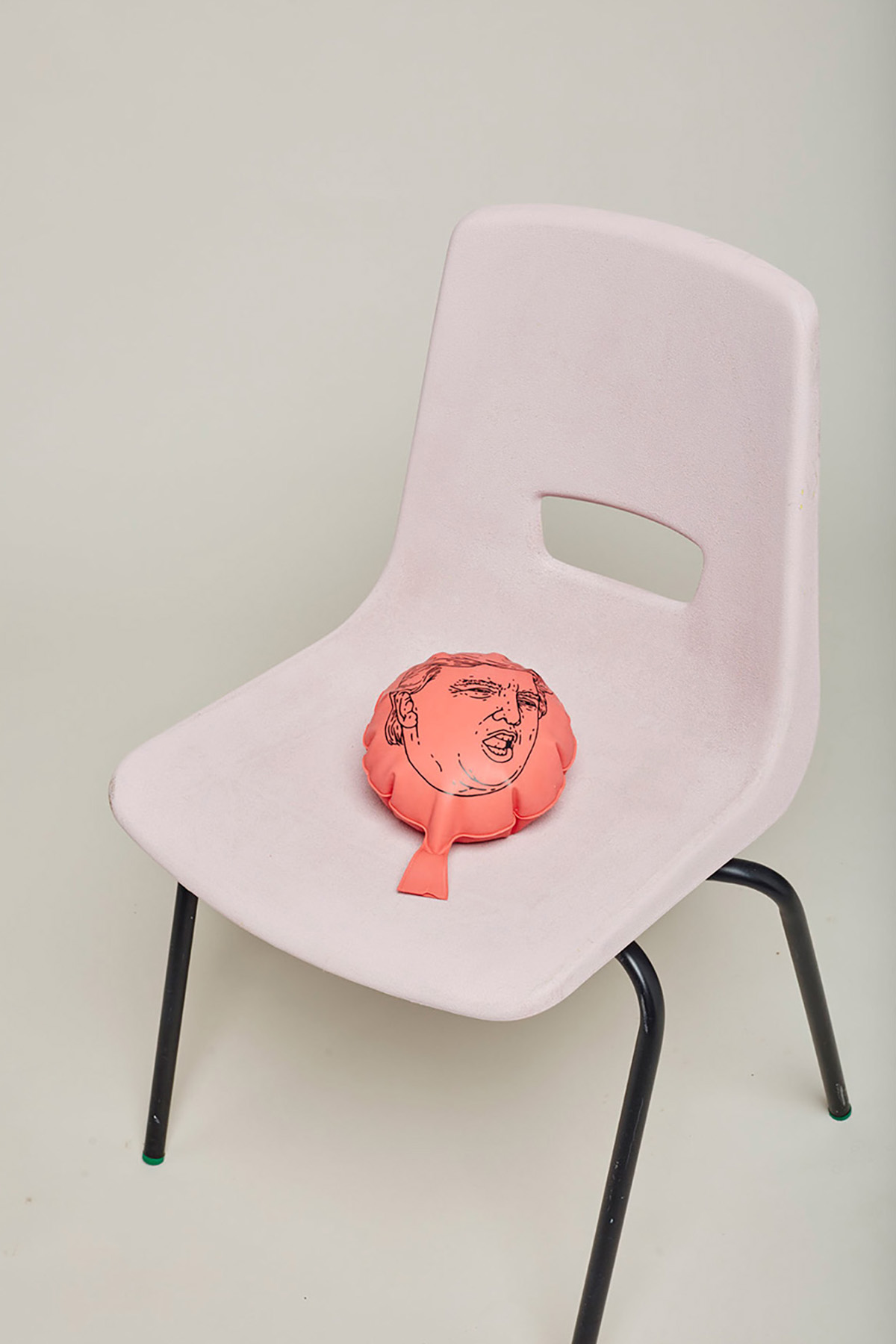 WREN-LUKE_STEPHENSON-trump-cushion