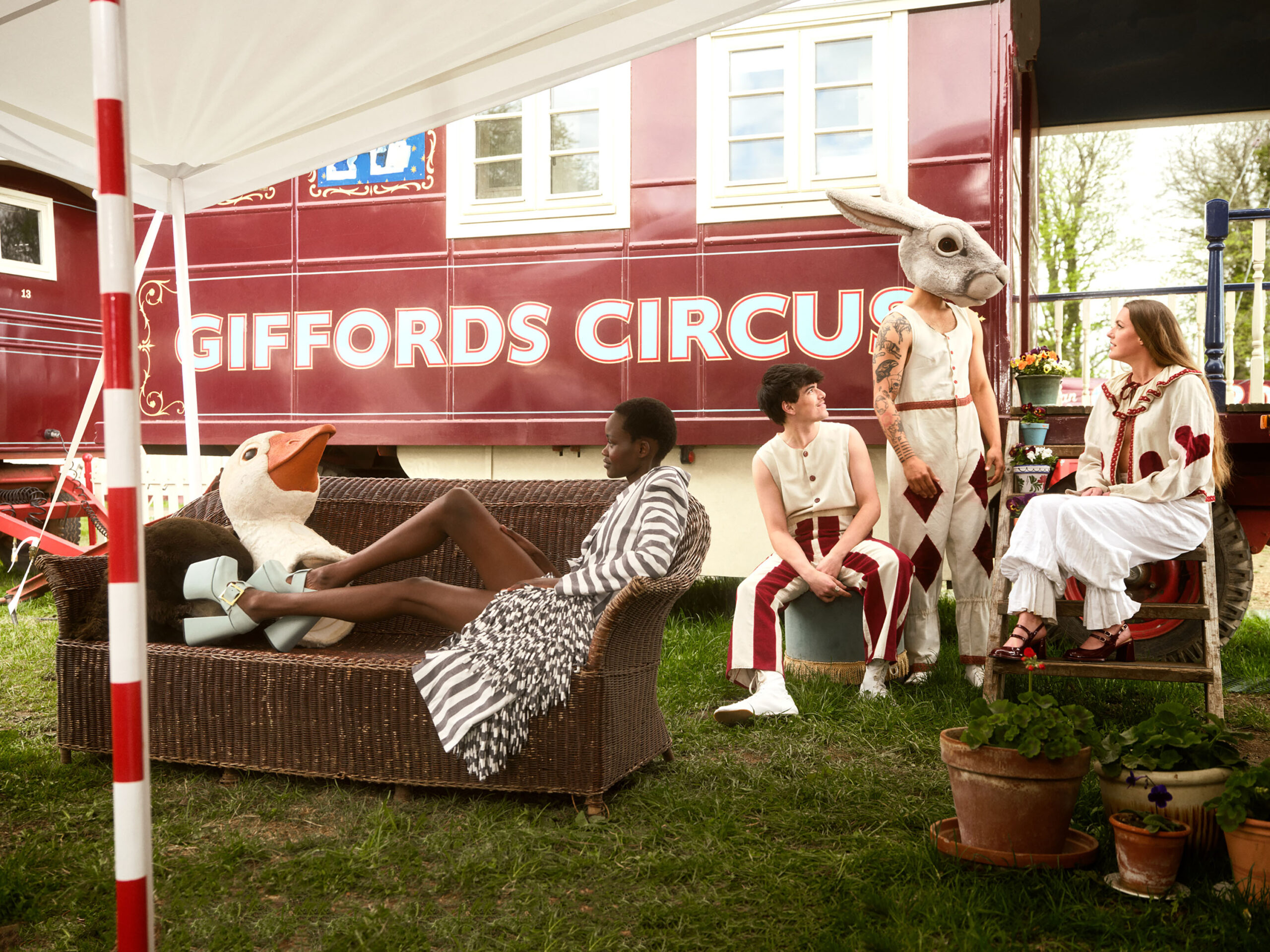 WREN-Rachel_Louise_Brown-Telegraph_Luxury-Giffords_Circus7