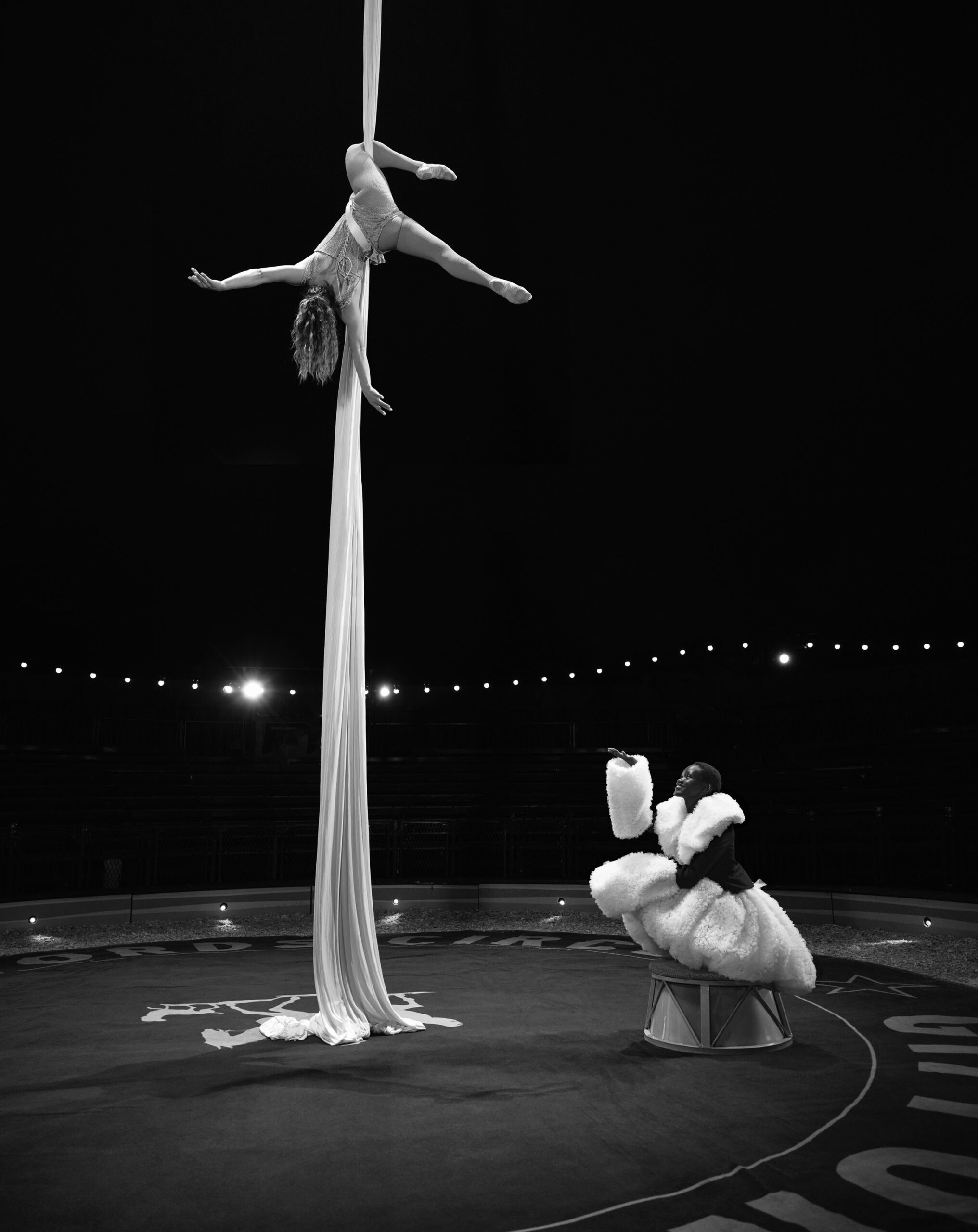 WREN-Rachel_Louise_Brown-Telegraph_Luxury-Giffords_Circus14