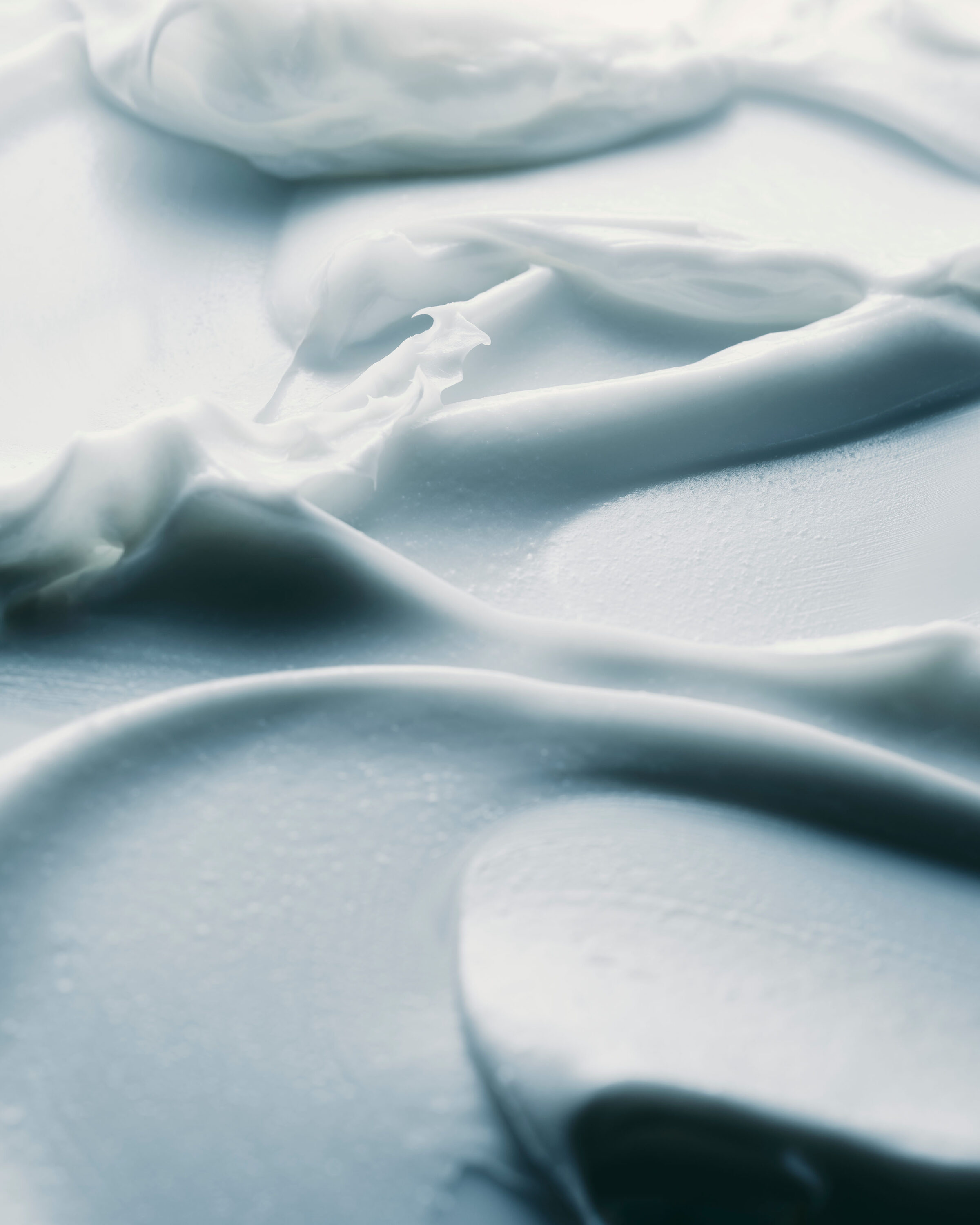 HUMANRACE_LUKE_EVANS_3