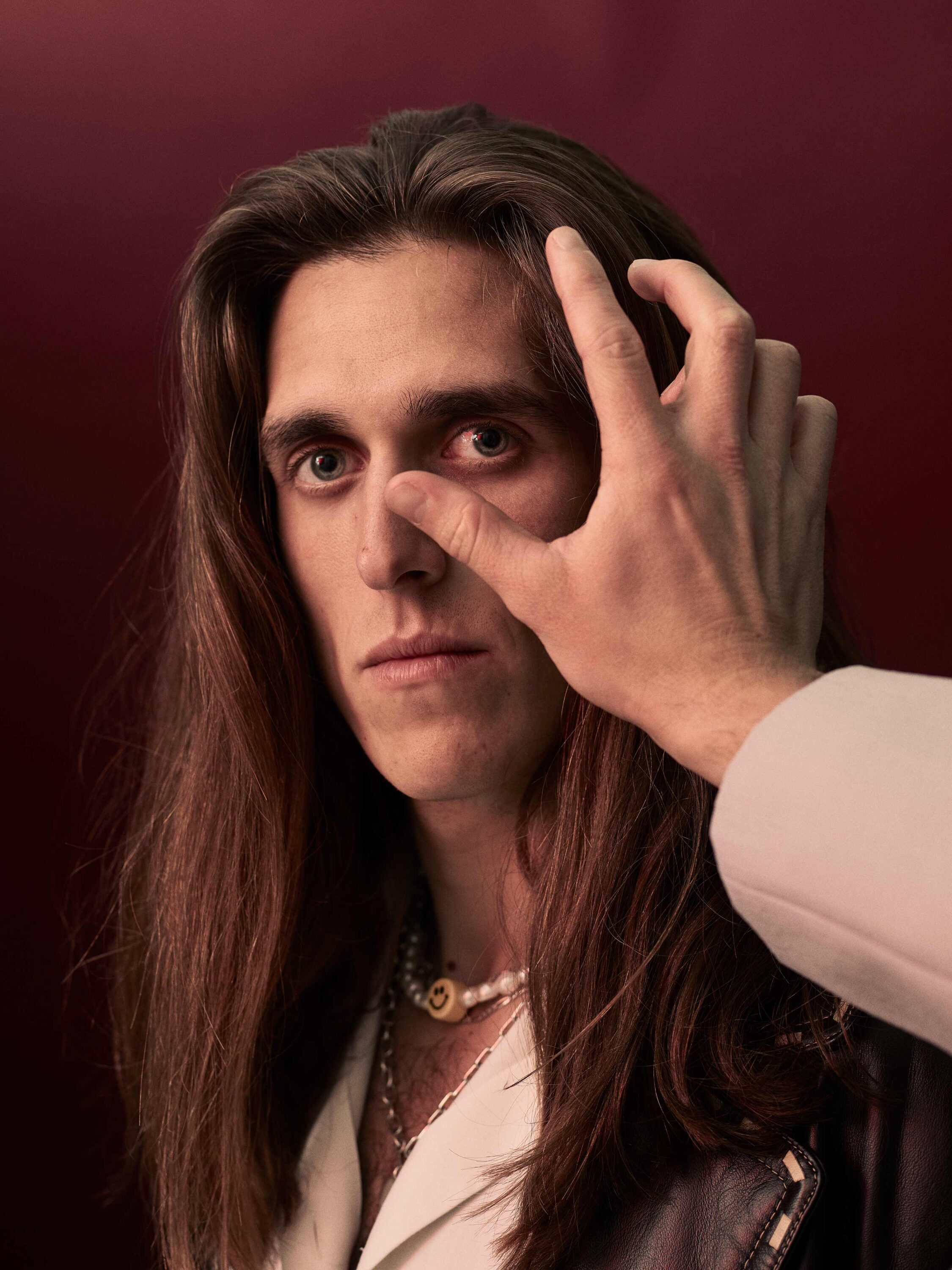 WrenAgency_FelicityMcCabe-Creators_Harry_Morris_10_with_Jimmys_Hands_sRGB