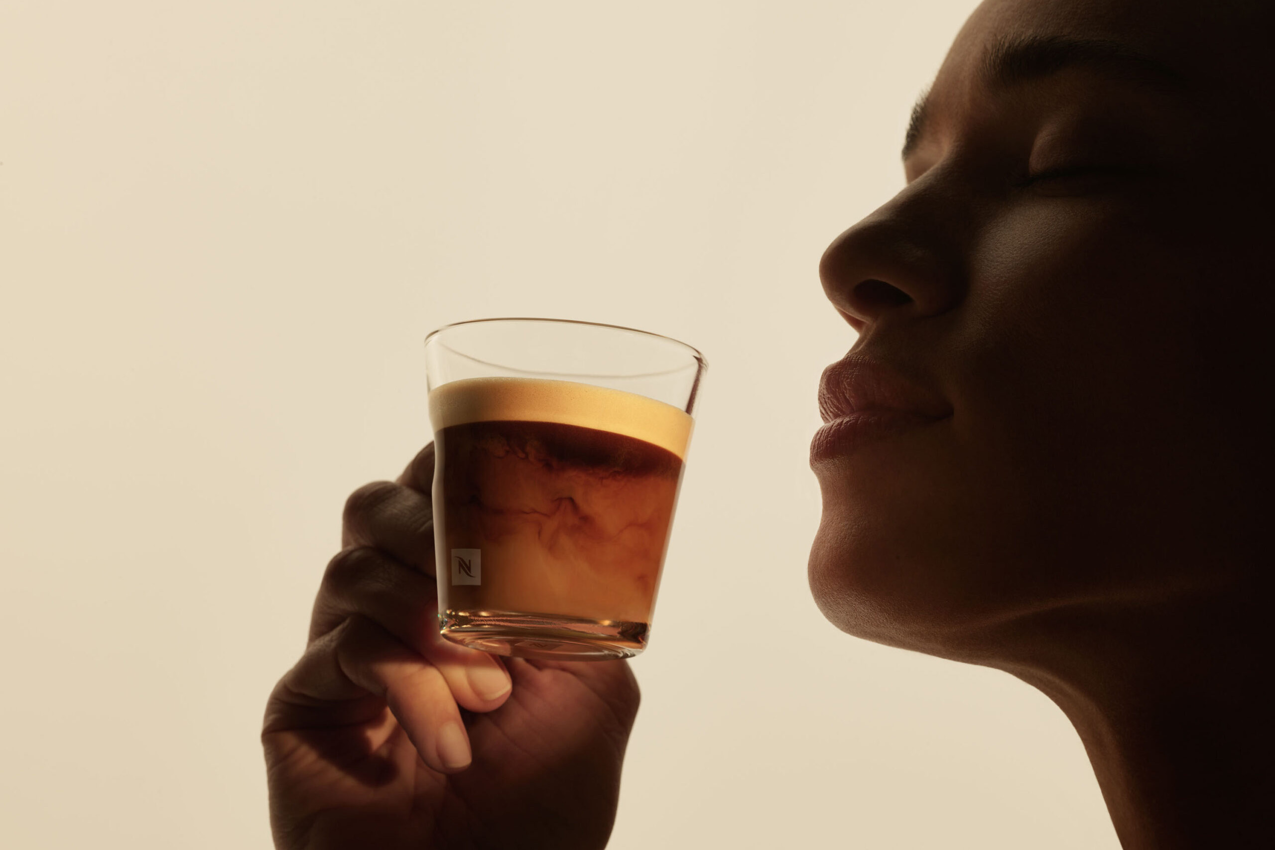 title-WREN-Luke-Evans-P_4258_NESPRESSO_COFFEE_AUTHORITY_KV03_SMELL_BEAN_FEMALE_CU_3_ESP_MILK_1155-scaled