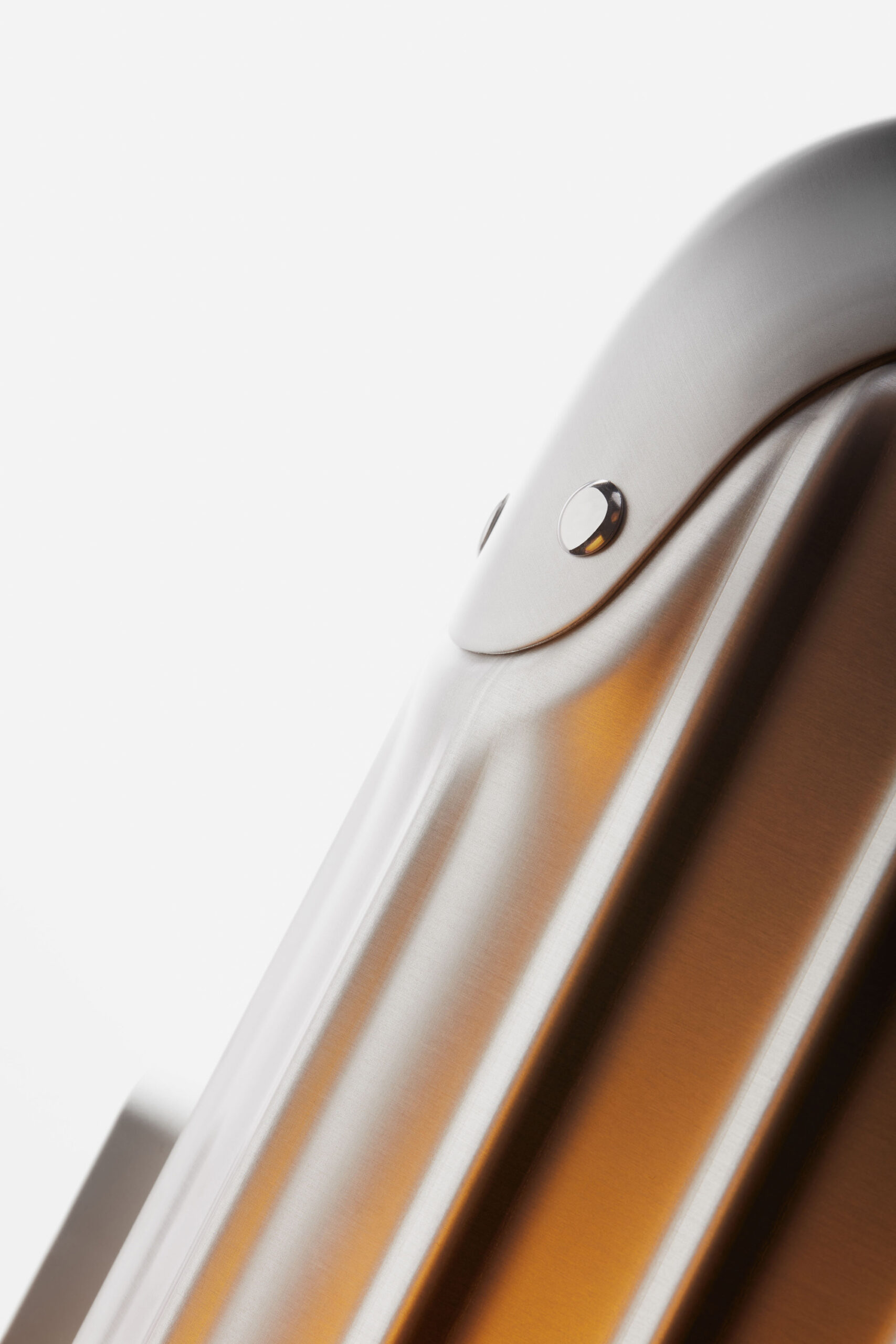 WREN-LUKE-EVANS-RIMOWA151