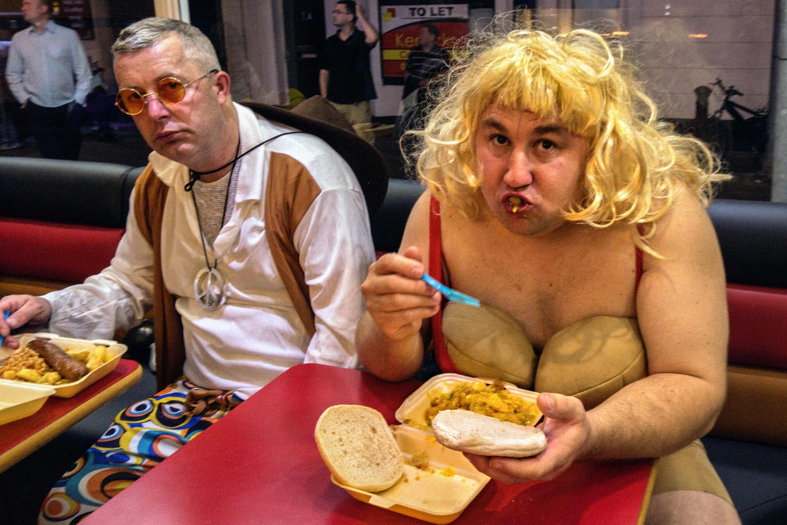 WREN-DougieWallace-Blackpool 2013-pams babs book