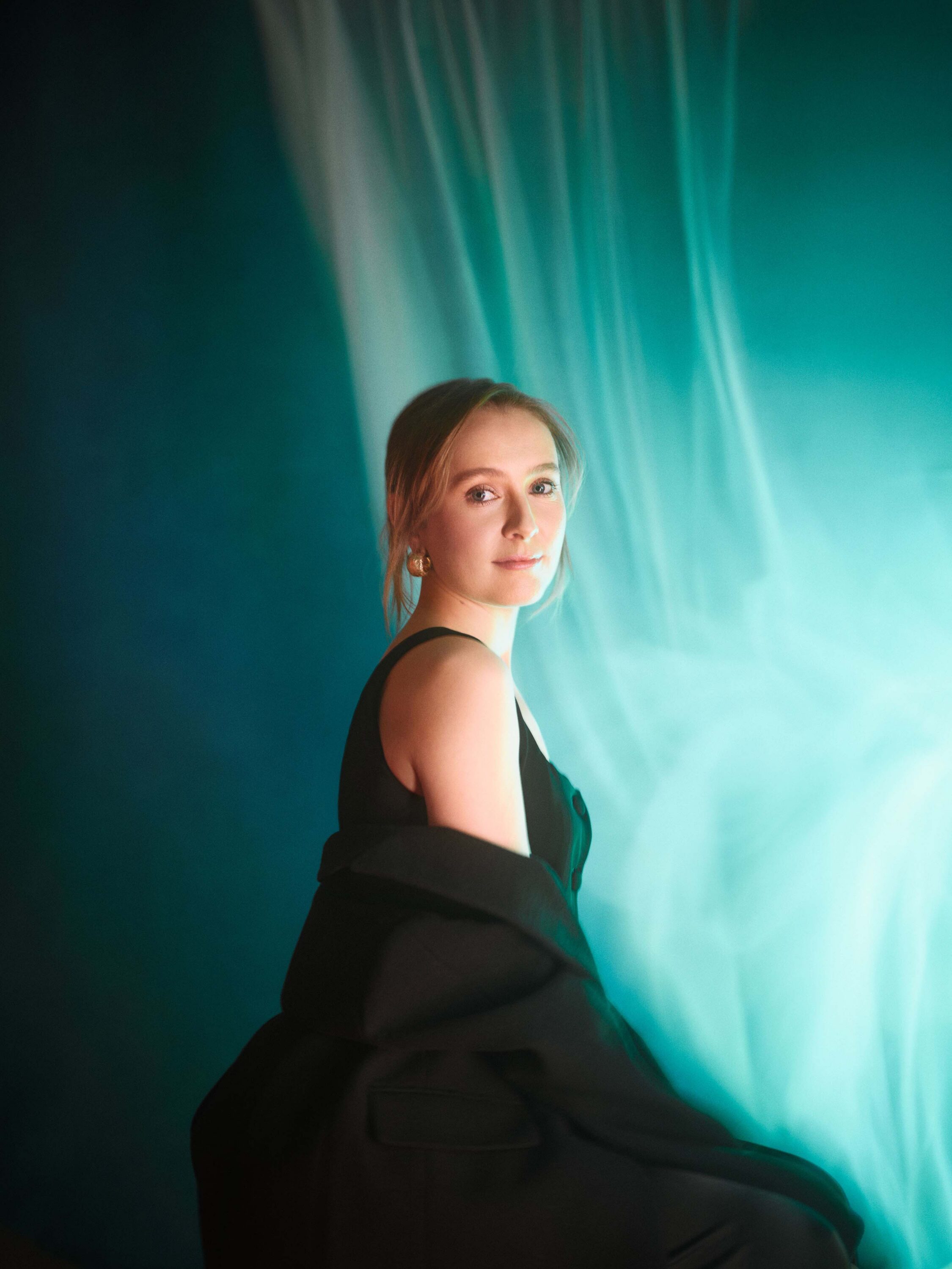 WREN-RachelLouiseBrown-RT_CID_SHOT_06_035