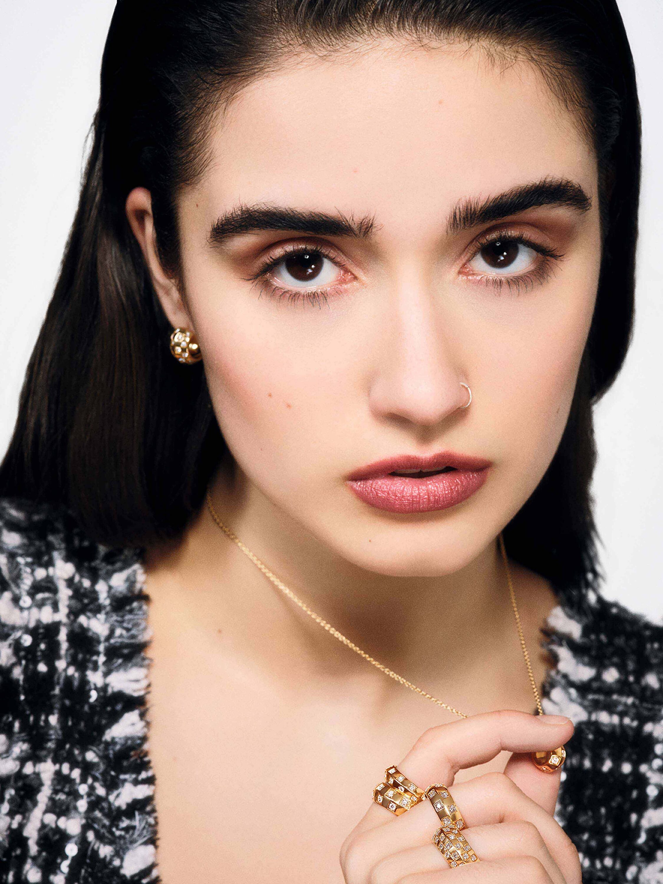 wrenagency_rachellouisebrown_somethingaboutrocks_Graded Main Cover Image - 07_RBL_ASHA_1370_2