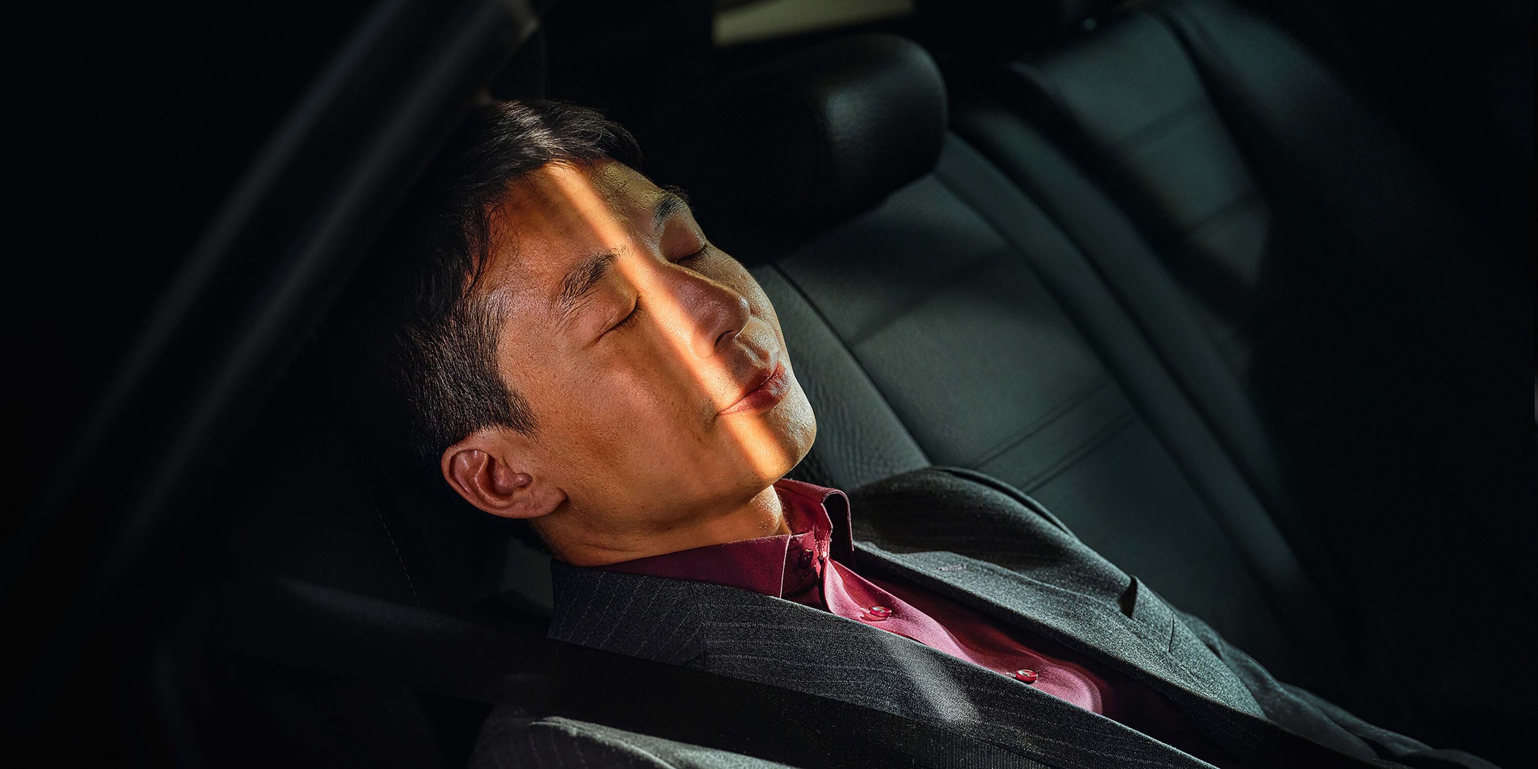 SHOT_09_A_Relaxing_in_Car_0146_v06a_kat_FinalArt_MASTER_rgb copy