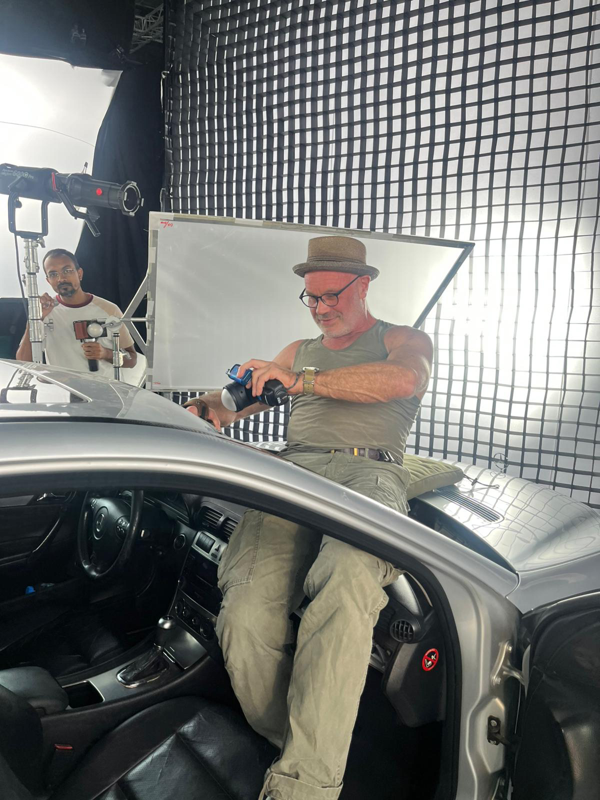 wrenagency_dougiewallace_panadol_BTS_3