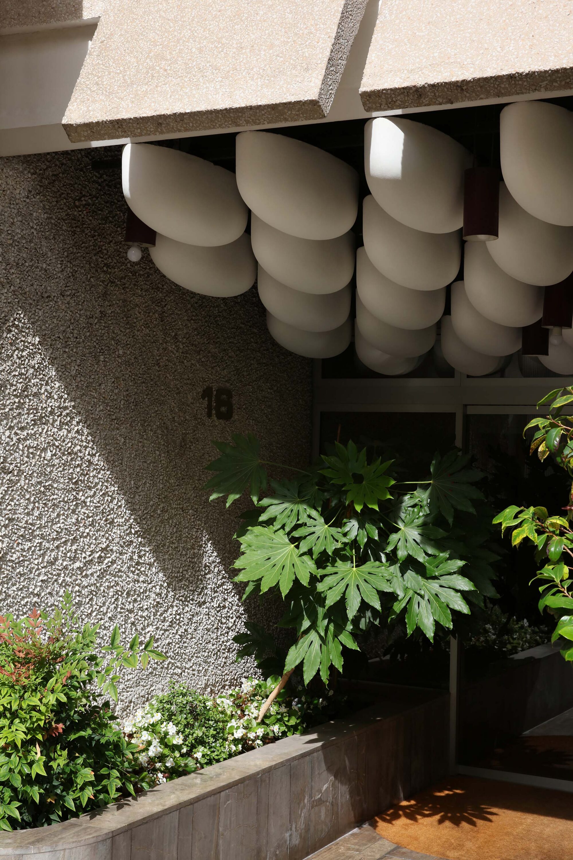 WREN_RobertoBadin_Building